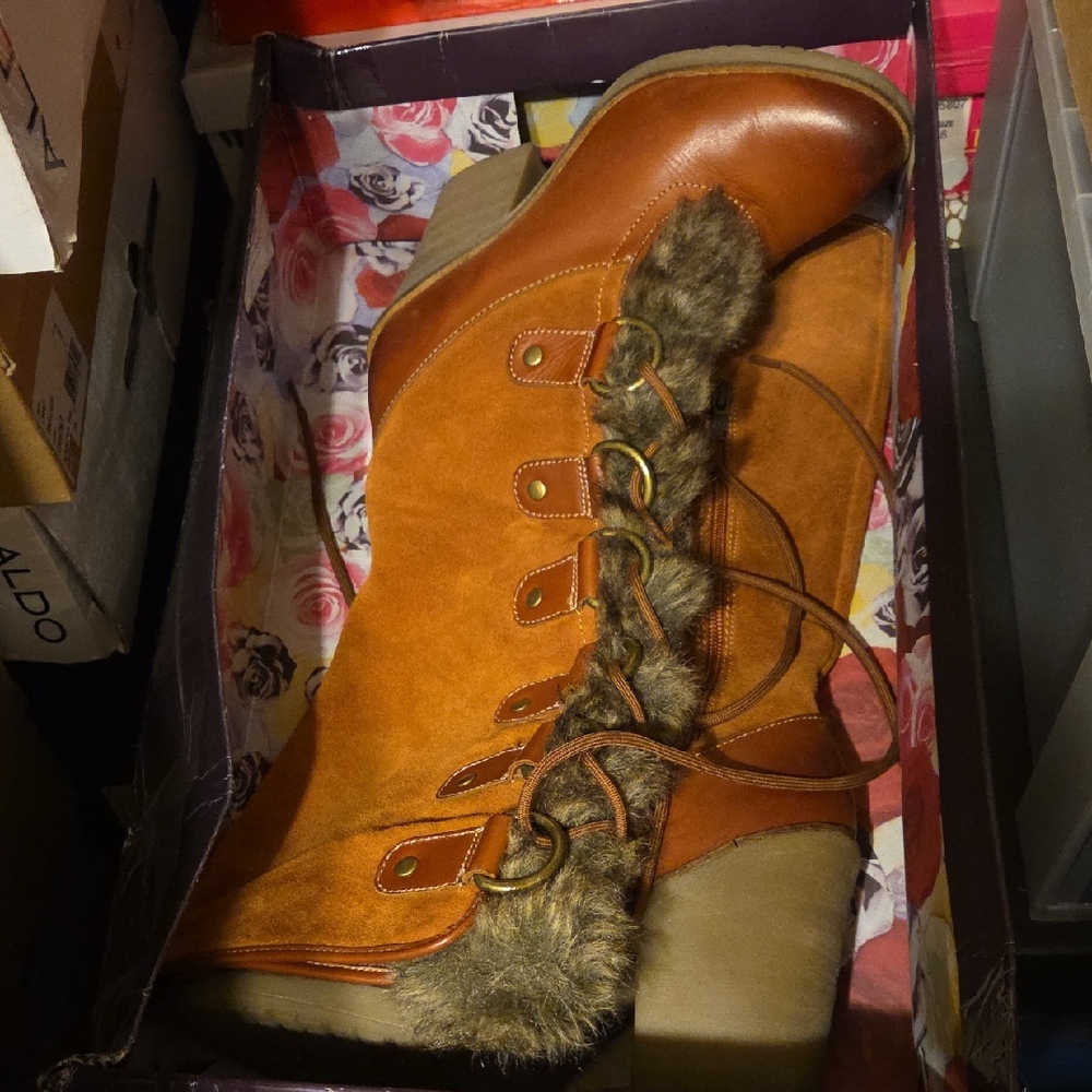 Lucky Brand Brown Fur-Lined Women's Boots